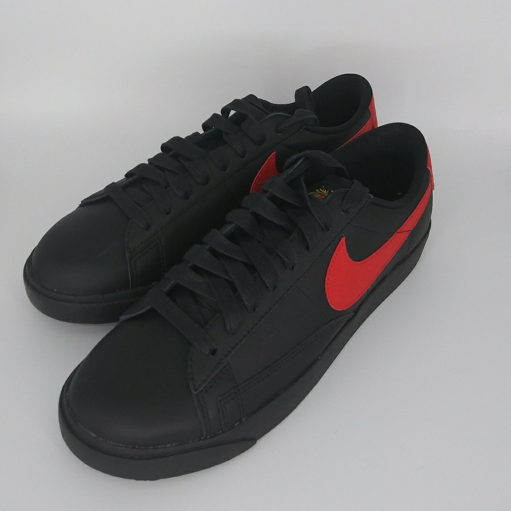 🆕💗NIKE BLAZER LOW FLOWER SNEAKERS💗🆕